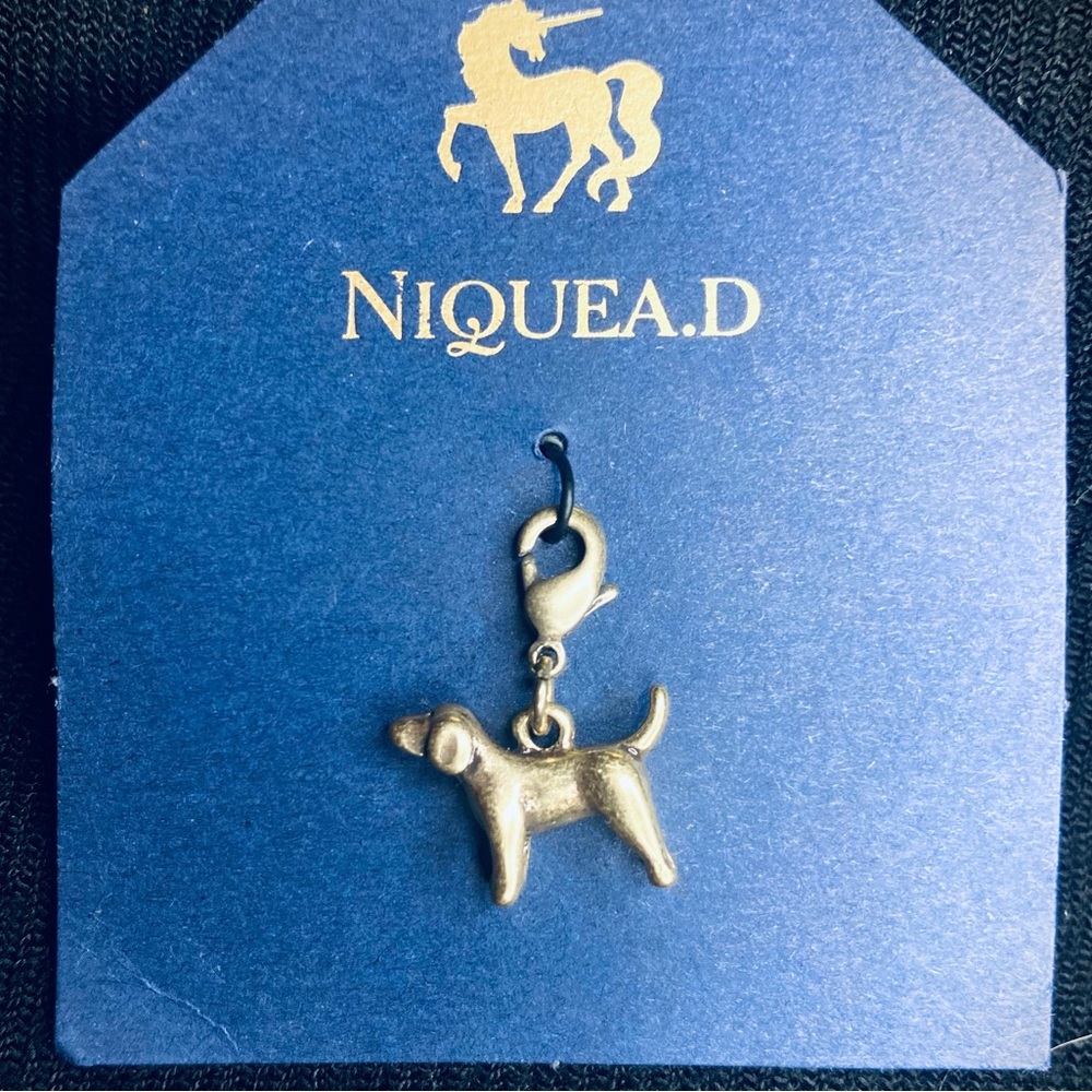 Niquea.D NWT Gold-tone Dog Charm